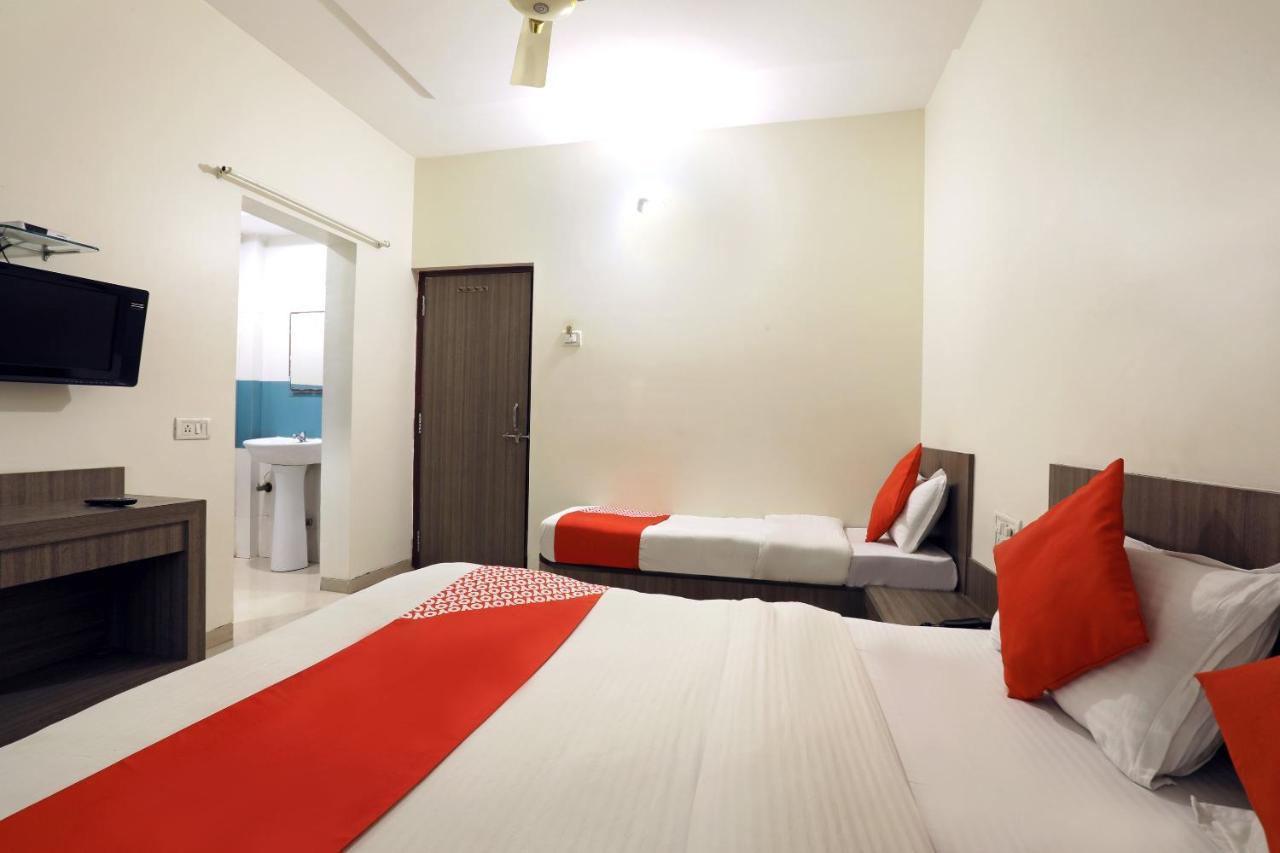 Oyo 4198 Hotel Shri Sai Murli Shirdi Exterior foto